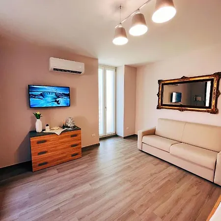 Locus Amoenus A Pochi Passi Dagli Scavi بيت للعطل