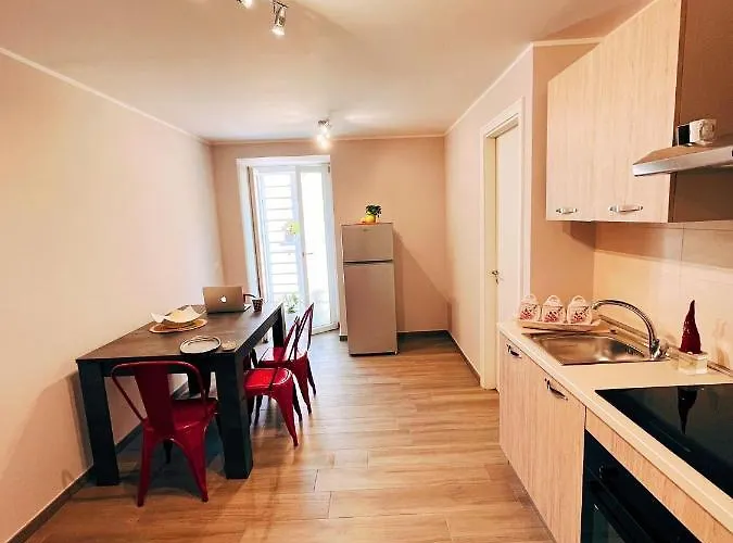 Locus Amoenus A Pochi Passi Dagli Scavi